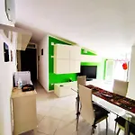 Apartment Colorful House Costa Trabocchi *