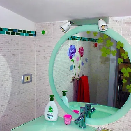 Apartment Colorful House Costa Trabocchi